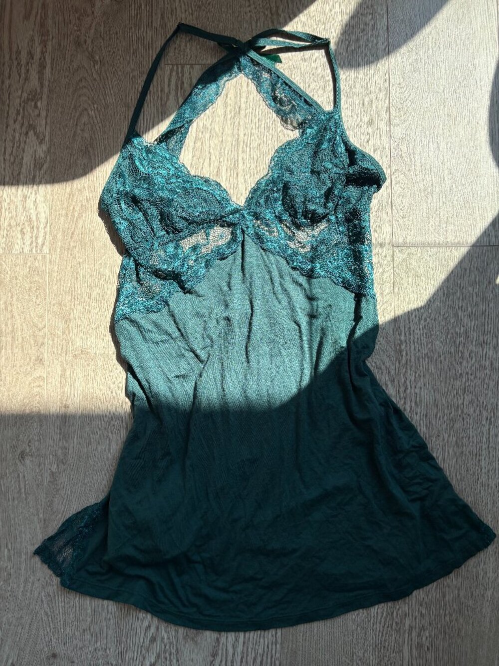 LACE LONG GREEN TOP